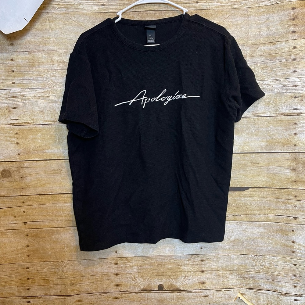 H&M apologize t-shirt 🛍